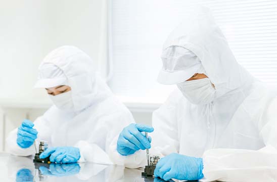 自らの目と手で、絶対の自信を提供。